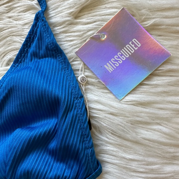 Missguided front clasp bikini top - Picture 7 of 11